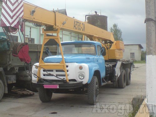 На Дону задержаны двое парней, похитивших автокран и сдавших его на металлолом